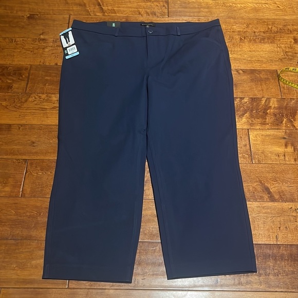 Banana Republic Ladies' Slim-Straight Pant - Picture 10 of 13